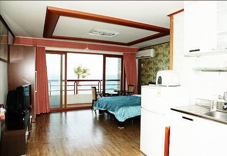Seaside House Pension Seogwipo Chambre photo